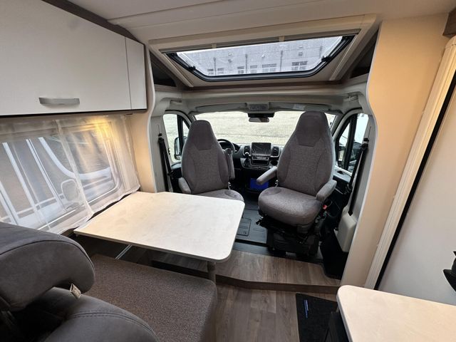 Carado pro+ V 337 Pro+DigitalSafetyACCSolar2.Batte