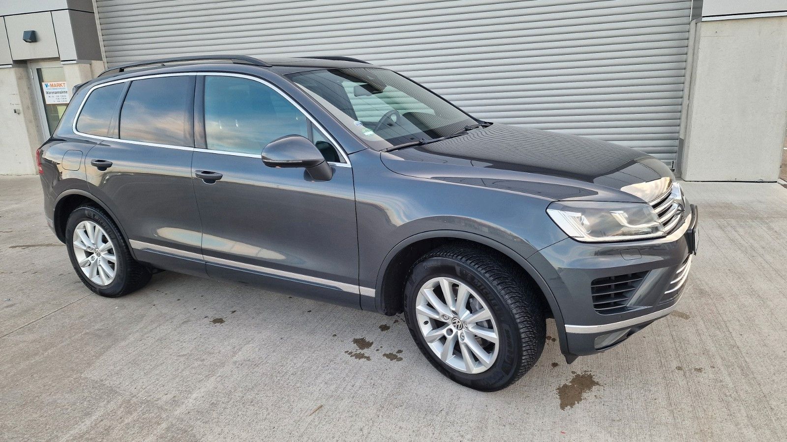 VW Touareg 3.0 V6 TDI Exclusive LUFT VOLL R-Line