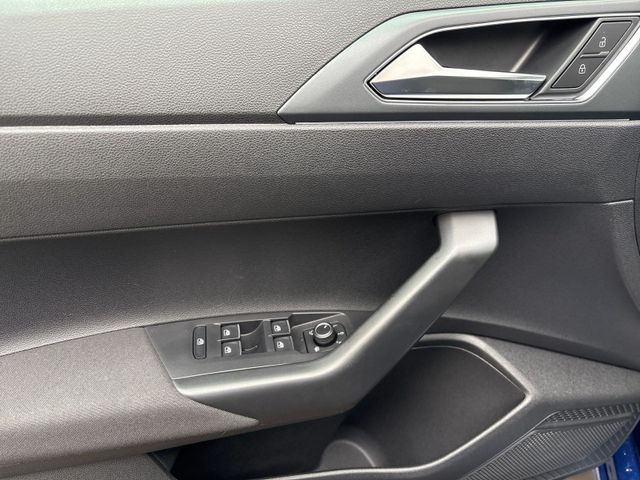 Taigo 1.0 TSI DSG R LINE IQ.LIGHT+ACC+APP+NAVI++