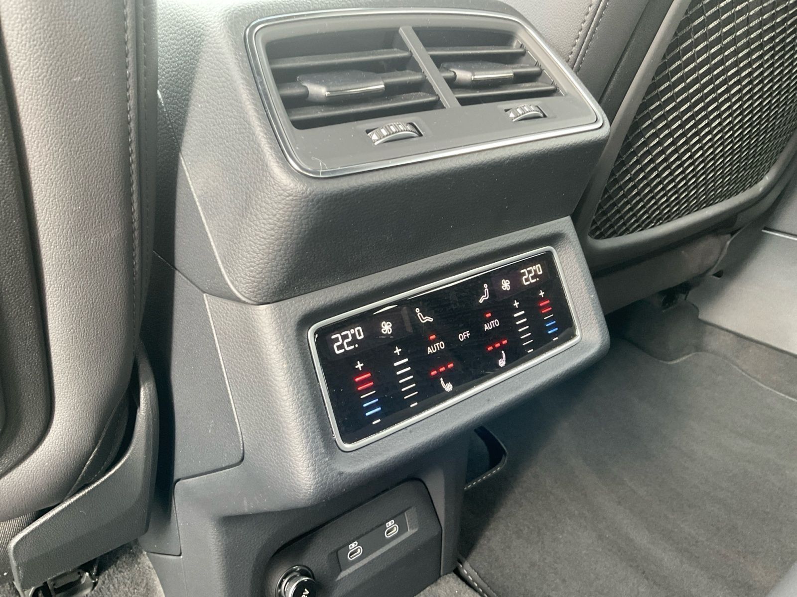 Audi Q8 e-tron - Bild 24