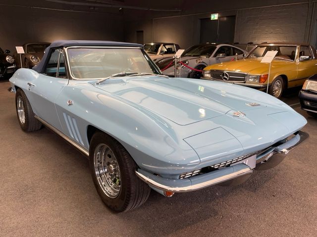 Corvette CORVETTE C2 STINGRAY