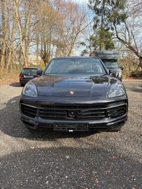 Porsche Cayenne - 3