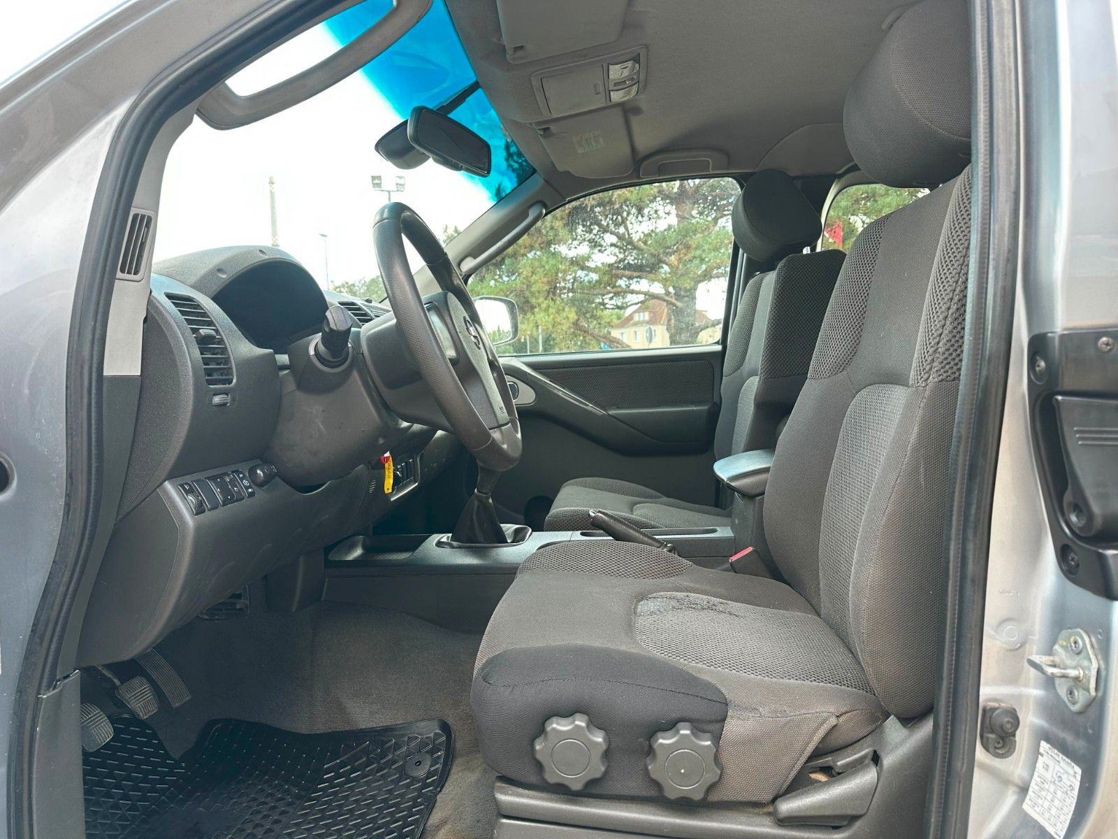 Fahrzeugabbildung Nissan Navara Pickup King Cab LE 4X4 AHK