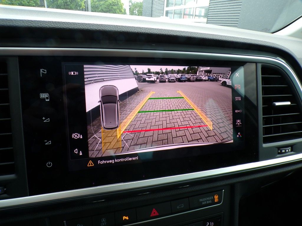 Fahrzeugabbildung SEAT SEAT Ateca Road Edition 1.5 TSI 110 kW