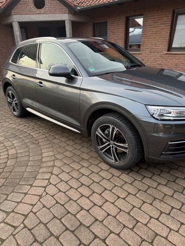 Audi Q5 2.0 TDI 140kW S tronic quattro sport sport