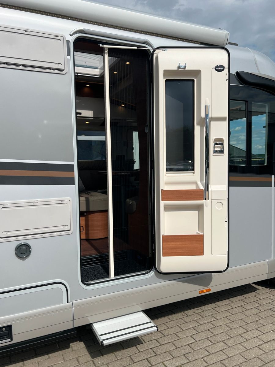 Fahrzeugabbildung Carthago chic c-line I 4.9 LE L Mercedes Benz Sprinter 25