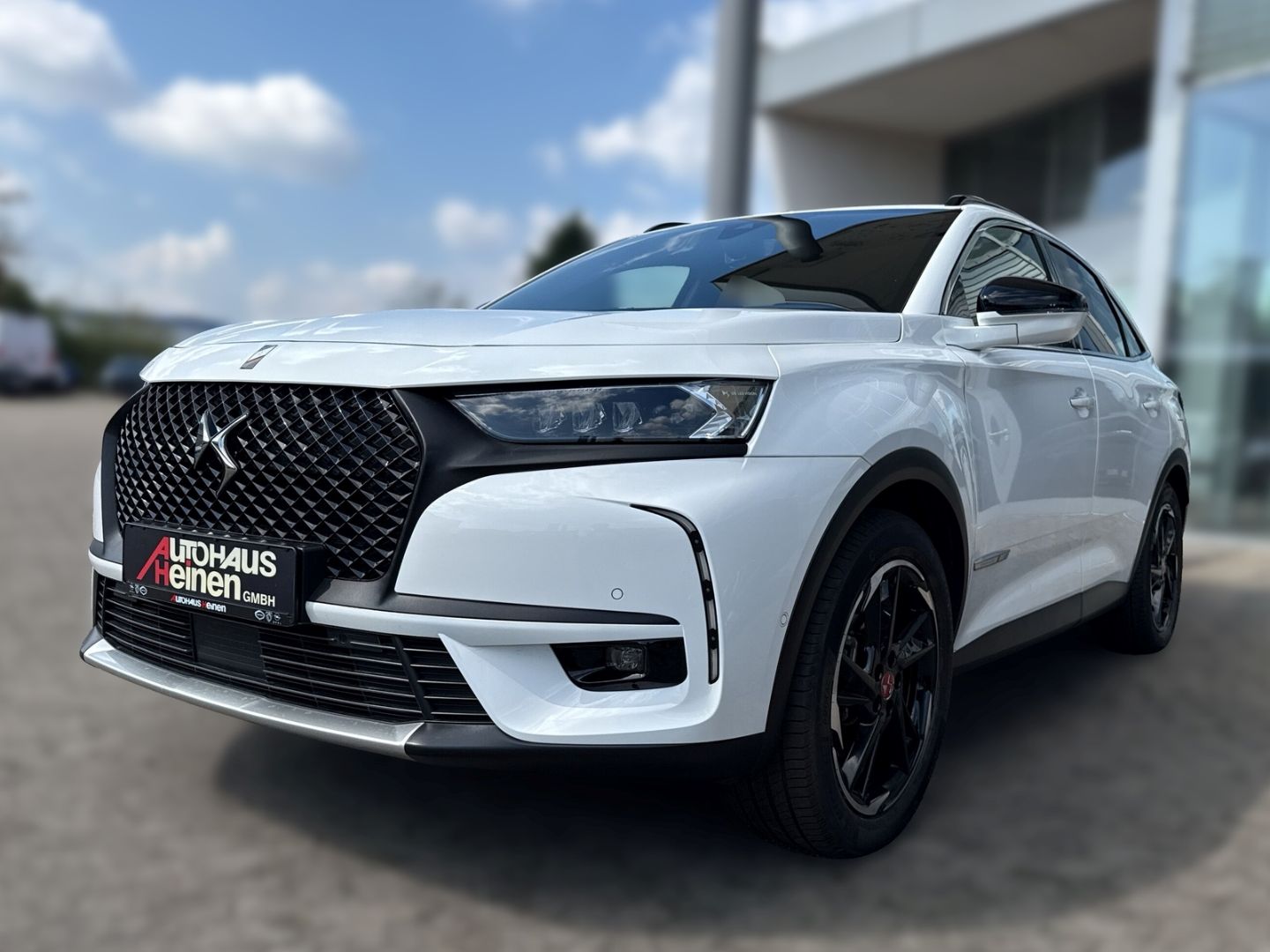 Fahrzeugabbildung DS Automobiles DS7 DS E-Tense 225 kW Performance Line + 4x2 AHK
