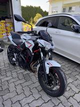 Kawasaki Z650  Ideal für kleine Fahrer und Eins - KAWASAKI 650 F