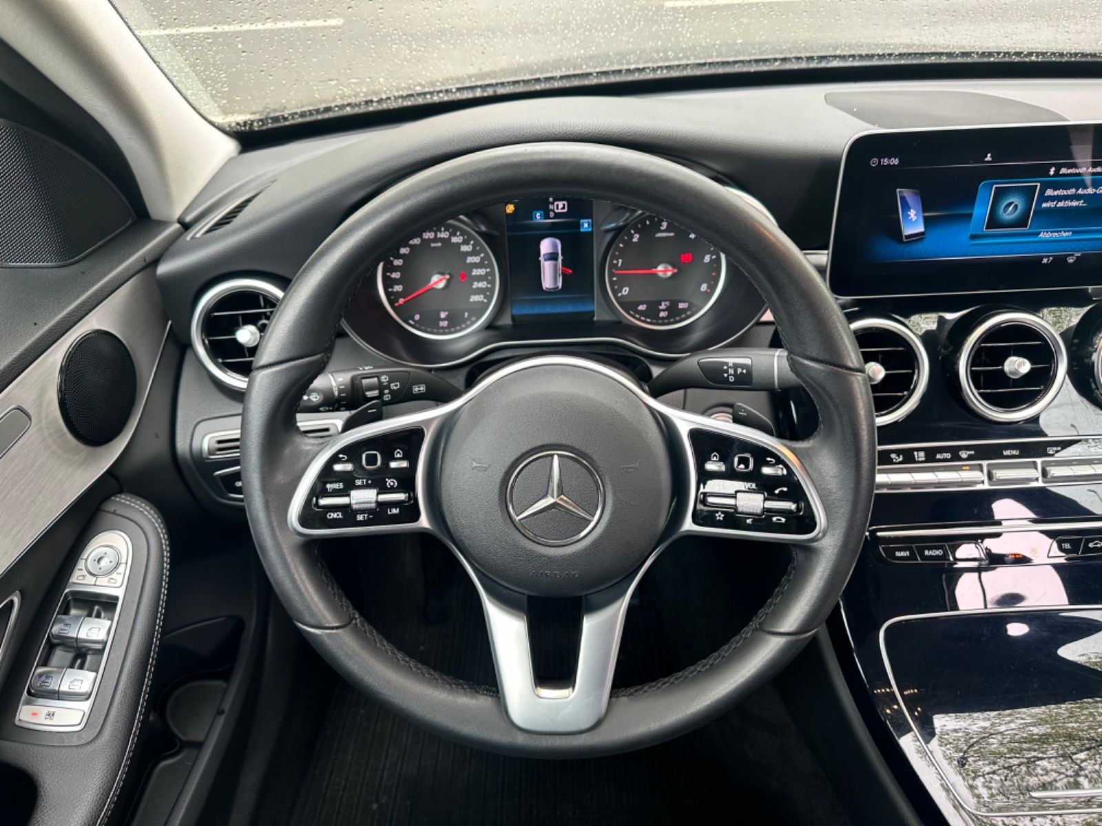 Fahrzeugabbildung Mercedes-Benz C 300d T Avantgarde*Multibeam*9G-Tronic*Notbrem*