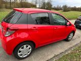 Toyota Yaris 1,0-l-Dual-VVT-i - - Toyota Yaris aus 2013