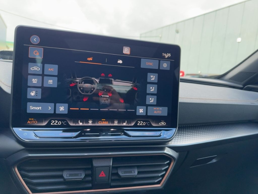 Fahrzeugabbildung CUPRA Formentor VZ 2.0 EXTREME MATT AKRAPOVIC MATRIX