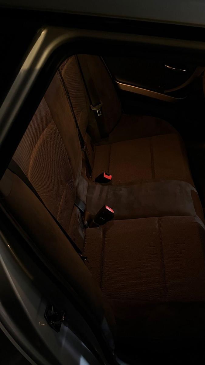 BMW 325 2006 — photo 10