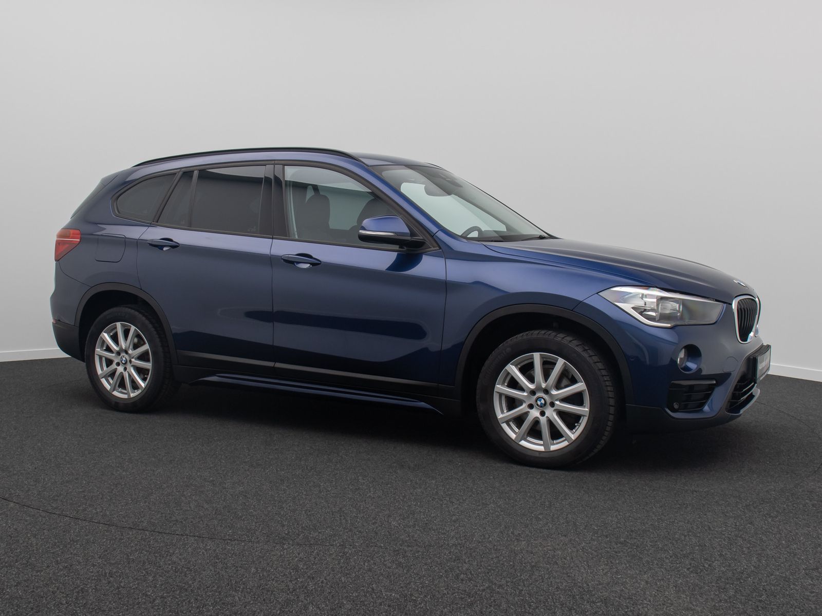 Fahrzeugabbildung BMW X1 sD18d Sport Line ParkAss Navi GeschwindigReg