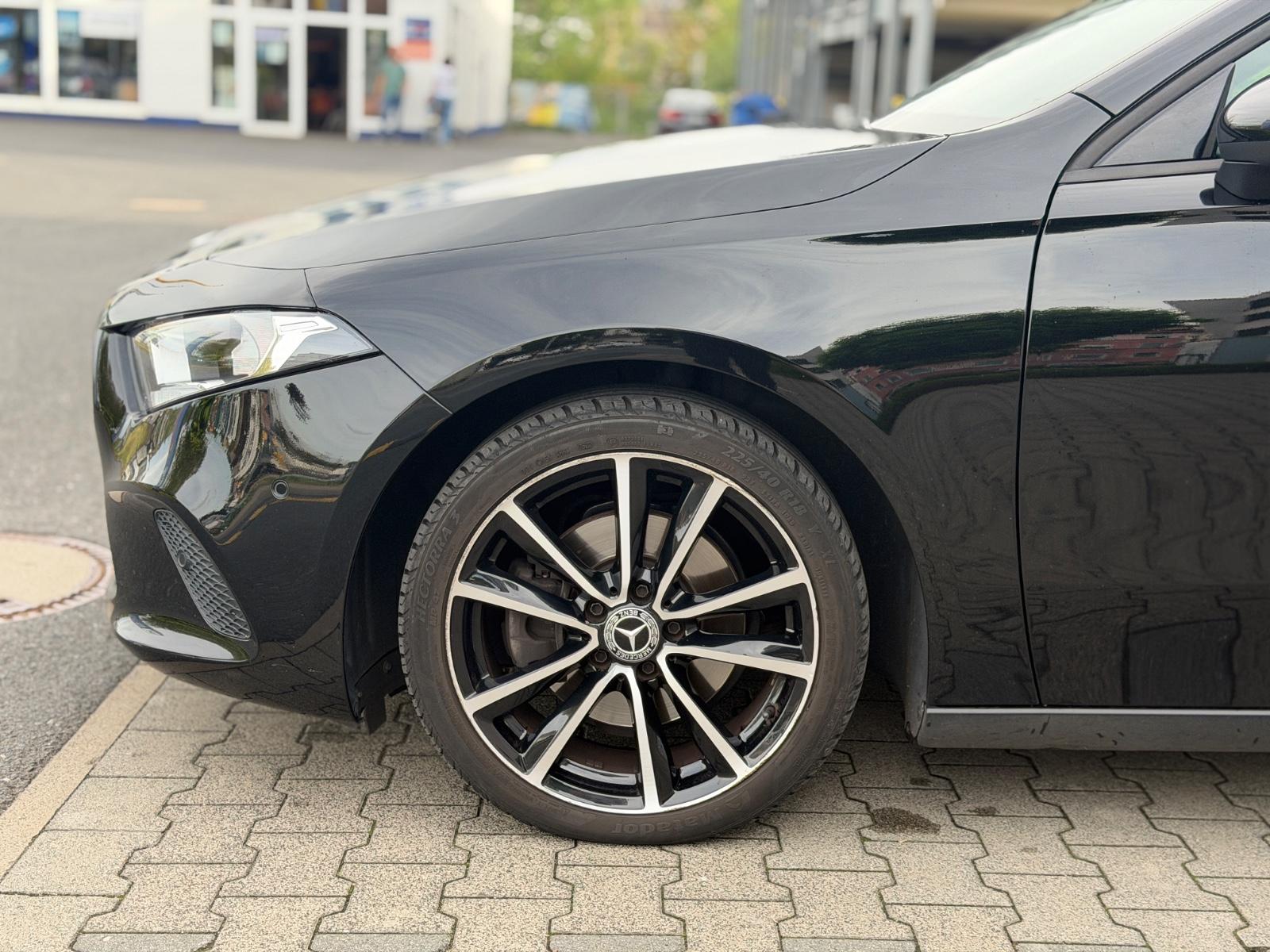 Mercedes-Benz A-Class d 8G-DCT CarPlay Spur DAB MBUX PDC SHZ Alu, миниатюра 12