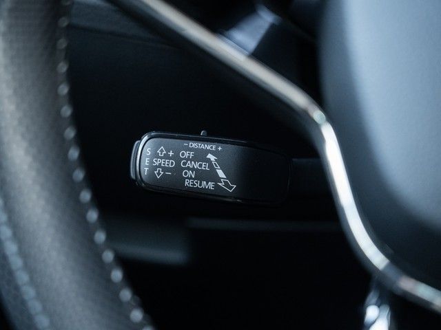 Superb Combi 1.4 iV Sportline DSG AHK+360°+DCC+P