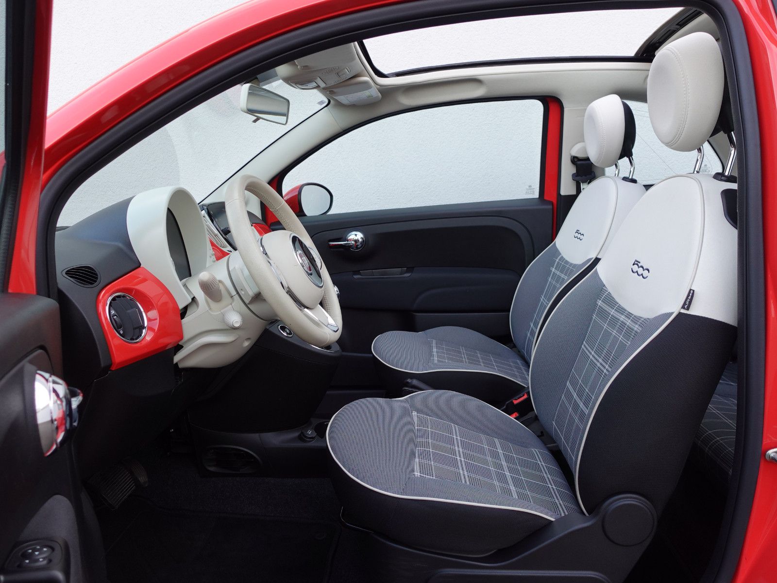 Fahrzeugabbildung Fiat 500C 1.2 LOUNGE Automatik Klima,LM-Felgen,USB