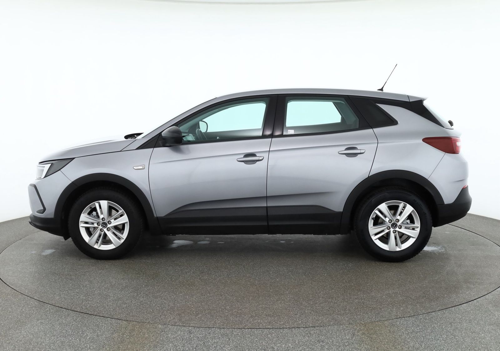 Opel Grandland (X) 1.2 Turbo LED IntelliLink PDC DAB imagem 2