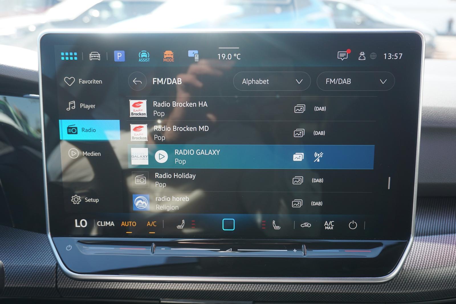 Volkswagen Golf VIIITSI 1.5 TSI R-Line LED ACC App-Connect, миниатюра 14
