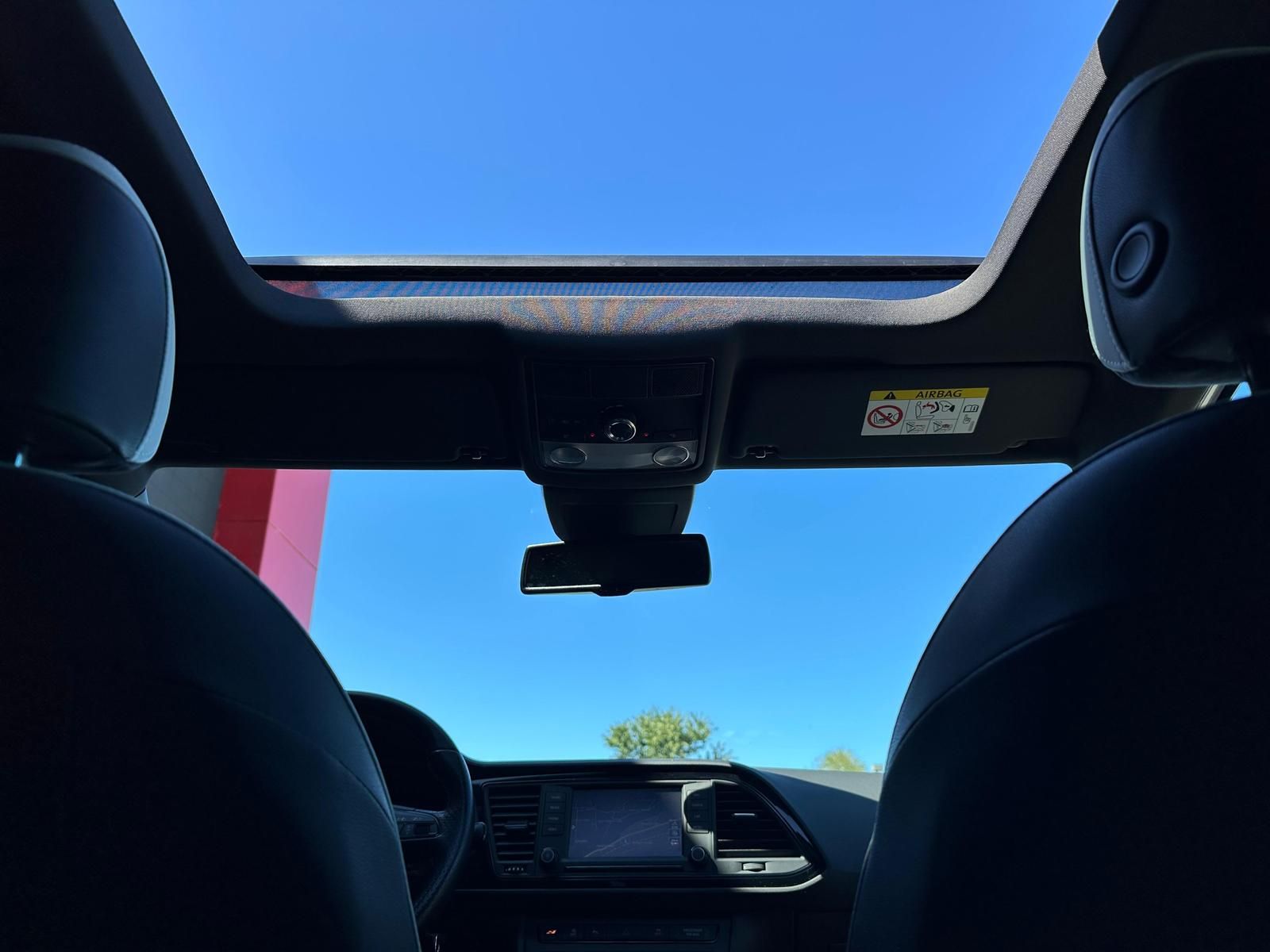 SEAT Leon 2.0TSI Cupra 280* LED#SHZ#TEMPO#SPUR#PANO - Image 24