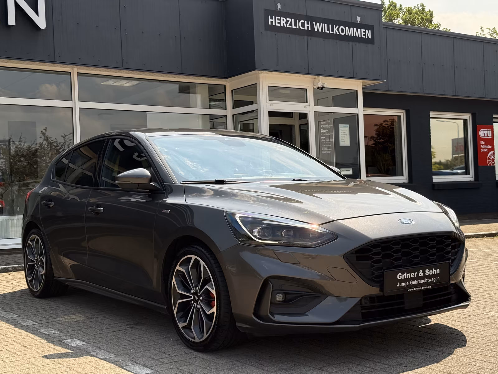 Ford Focus ST-Line,18-Zoll,HUD,R-Kam,B&O,IACC,T-Wink