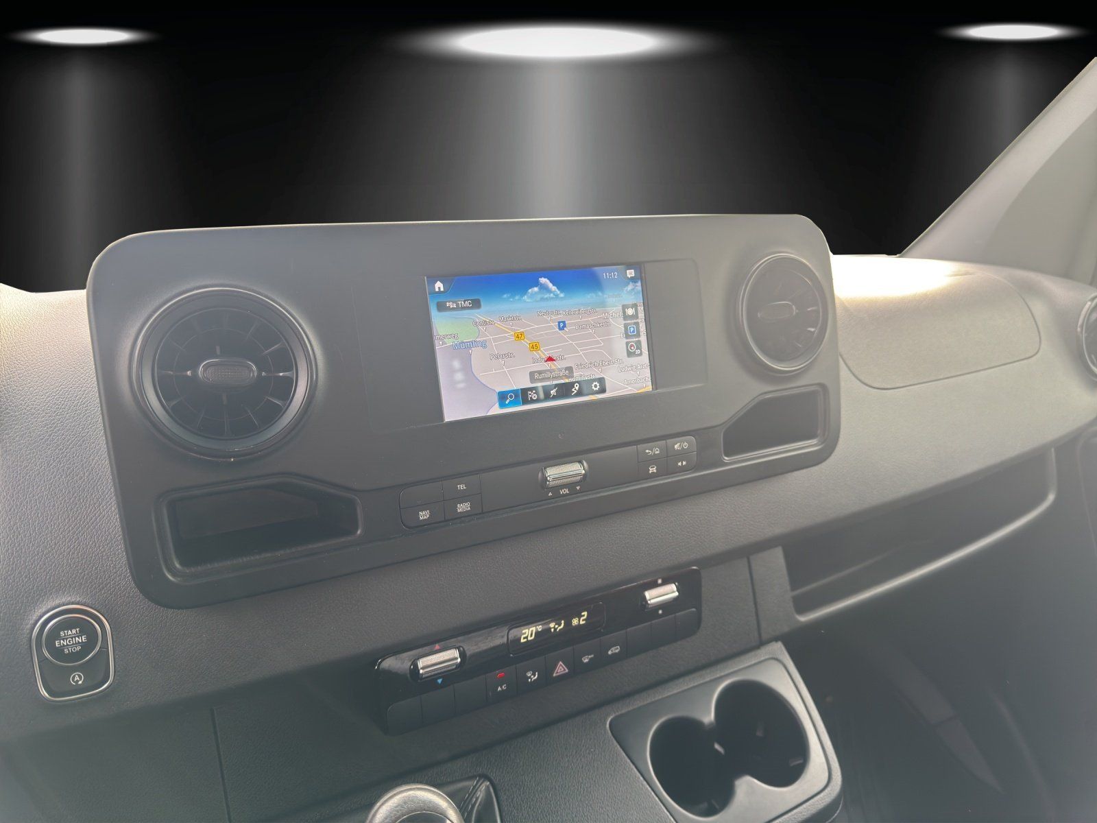 Fahrzeugabbildung Mercedes-Benz Sprinter 317 CDI DOKA Pritsche Lang