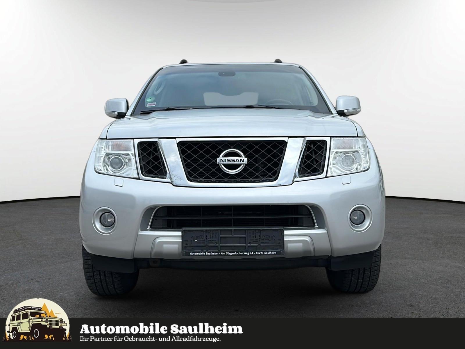NISSAN PATHFINDER 2.5 dCi 190ch LE 4X4 - 7 PLACES - TOIT PANORAMIQUE - INTERIEUR CUIR CHAUFFANT - GPS - ATTELAGE
