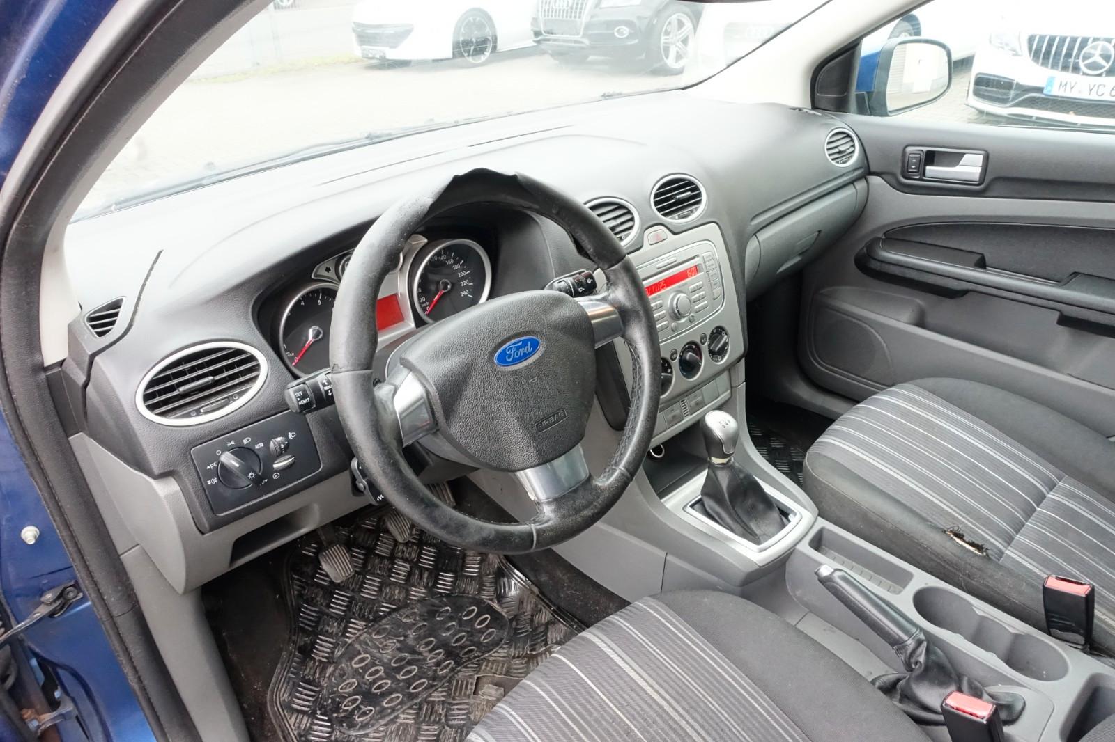 Ford Focus 2009 — photo 7