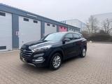 Hyundai Tucson blue Passion 2WD 1Hand Navi/Kamera/ - Hyundai Gebrauchtwagen in Mainz