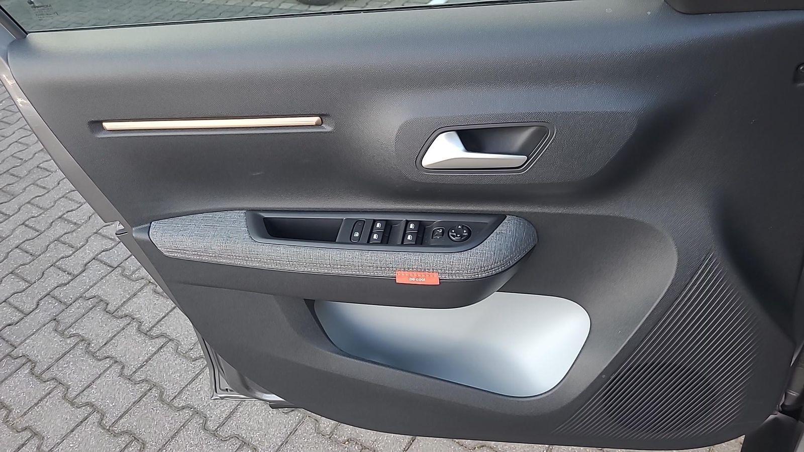 Fahrzeugabbildung Citroën C3 Aircross Plus+Wenige KM+PDC+LED+AWR+ACC+DAB