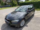 BMW 318i Touring/Panoramadach/Teilleder/Navi/Xenon - BMW 318 aus 2012: 318i