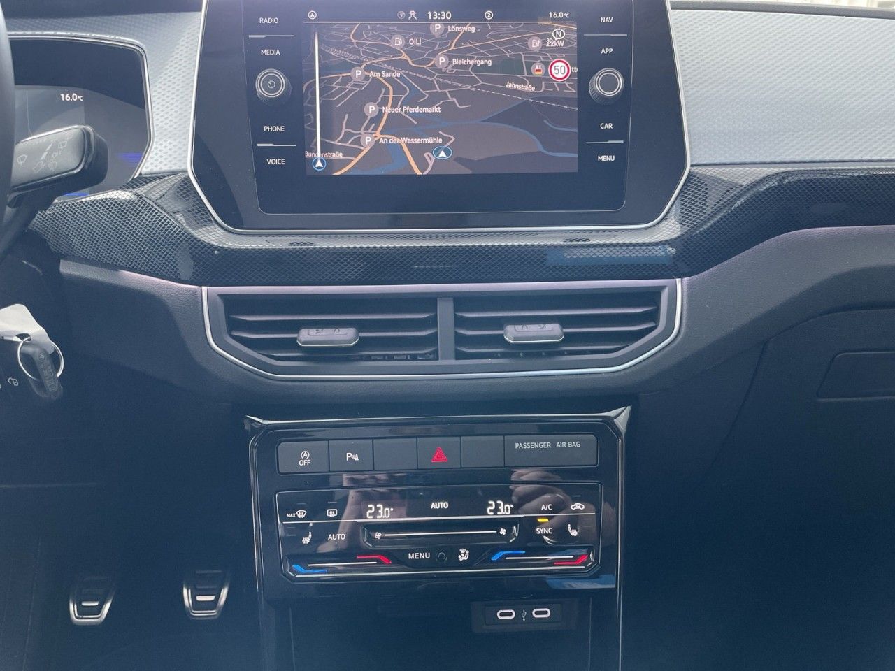 Volkswagen T-Cross - Bild 12