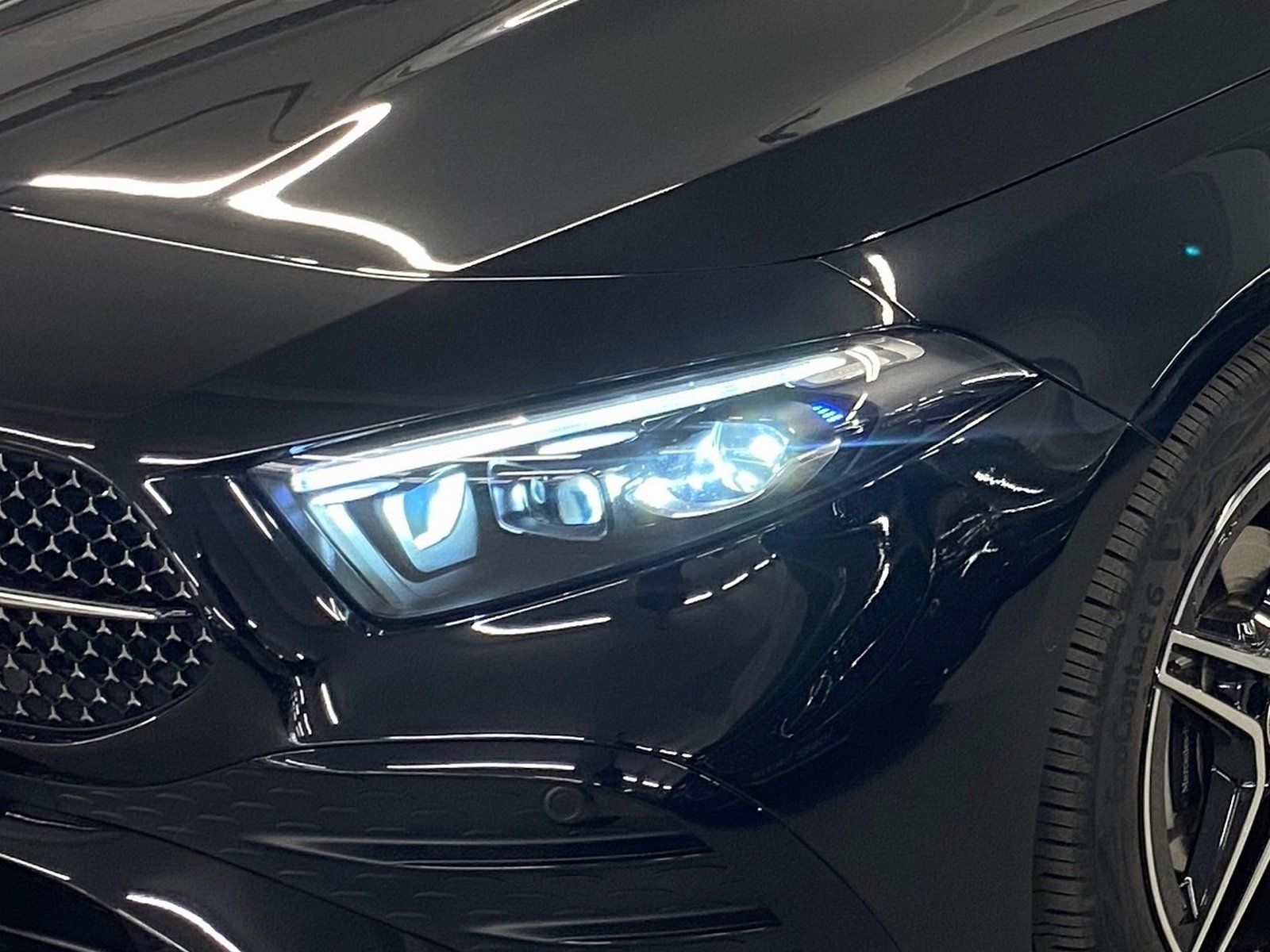Fahrzeugabbildung Mercedes-Benz A 200 AMG Premium*Pano*Distro*Totwink*Multibeam*