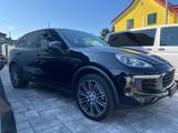 Porsche Cayenne Diesel Platinum Standheizung  PANORAMA - Porsche Cayenne Gebrauchtwagen in Mannheim