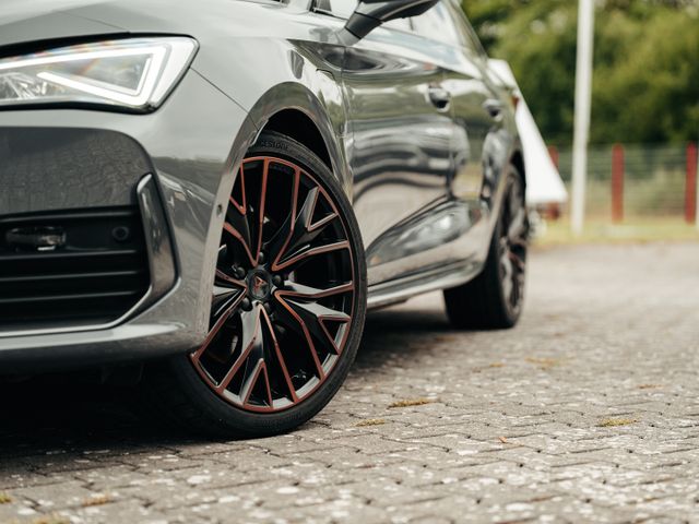 CUPRA Leon Sportstourer VZ e-Hybrid 1.4, ACC, AHK, Cli