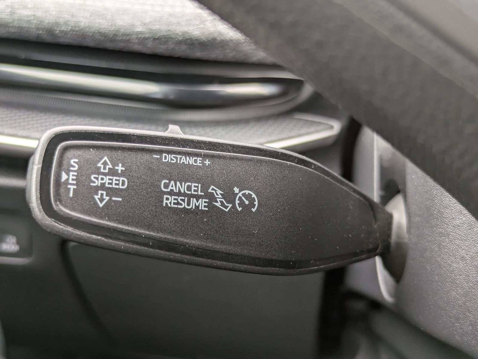 Fahrzeugabbildung SKODA Superb 2.0 TDI 4x4 Selection MATRIX*AHK*5J GAR.