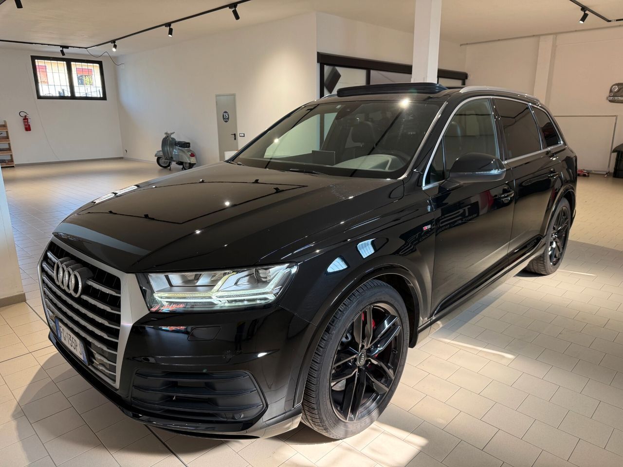 AUDI Audi Q7 3.0 TDI 272 CV quattro tiptronic S-line 