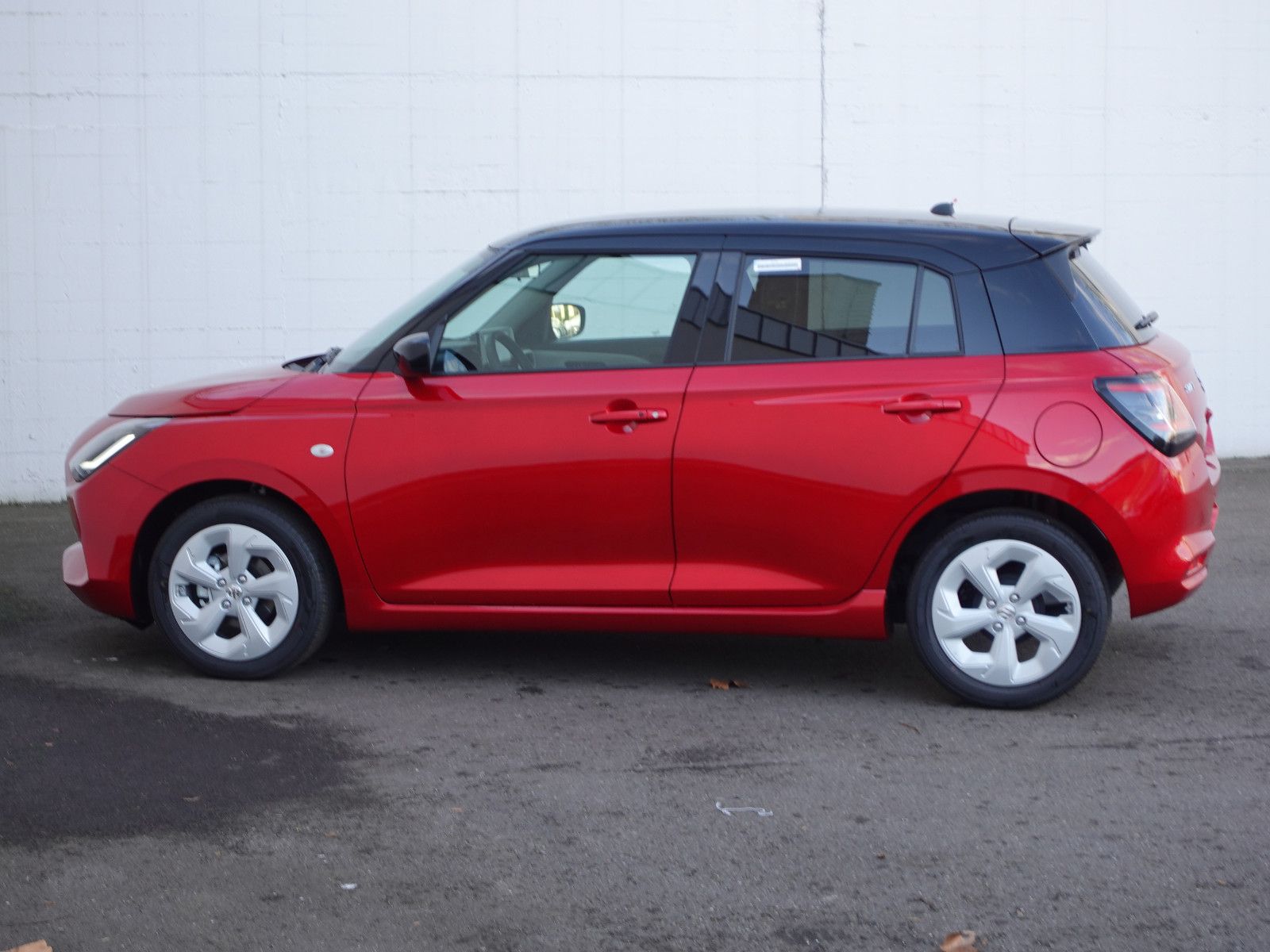 Fahrzeugabbildung Suzuki Swift Comfort 1.2,Navi,Sitzhz,Kamera,Alu,DAB,LED