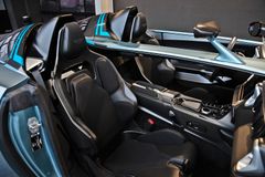 ASTON MARTIN V12 Speedster - Top Gun Maverick - 1 von 88