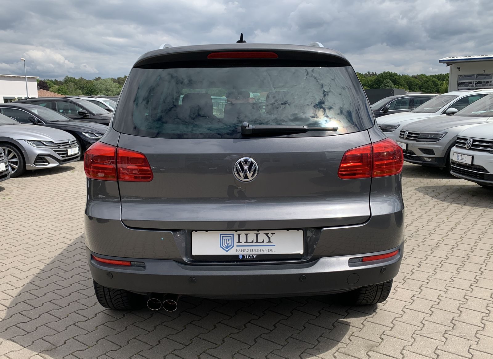 Fahrzeugabbildung Volkswagen Tiguan 1.4 TSI*Sport*AHK*STHZ*Tempomat*SHZ*