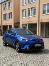 Toyota C-HR 1.8-l-VVTi Hybrid Club Club - Toyota C-HR Gebrauchtwagen in München