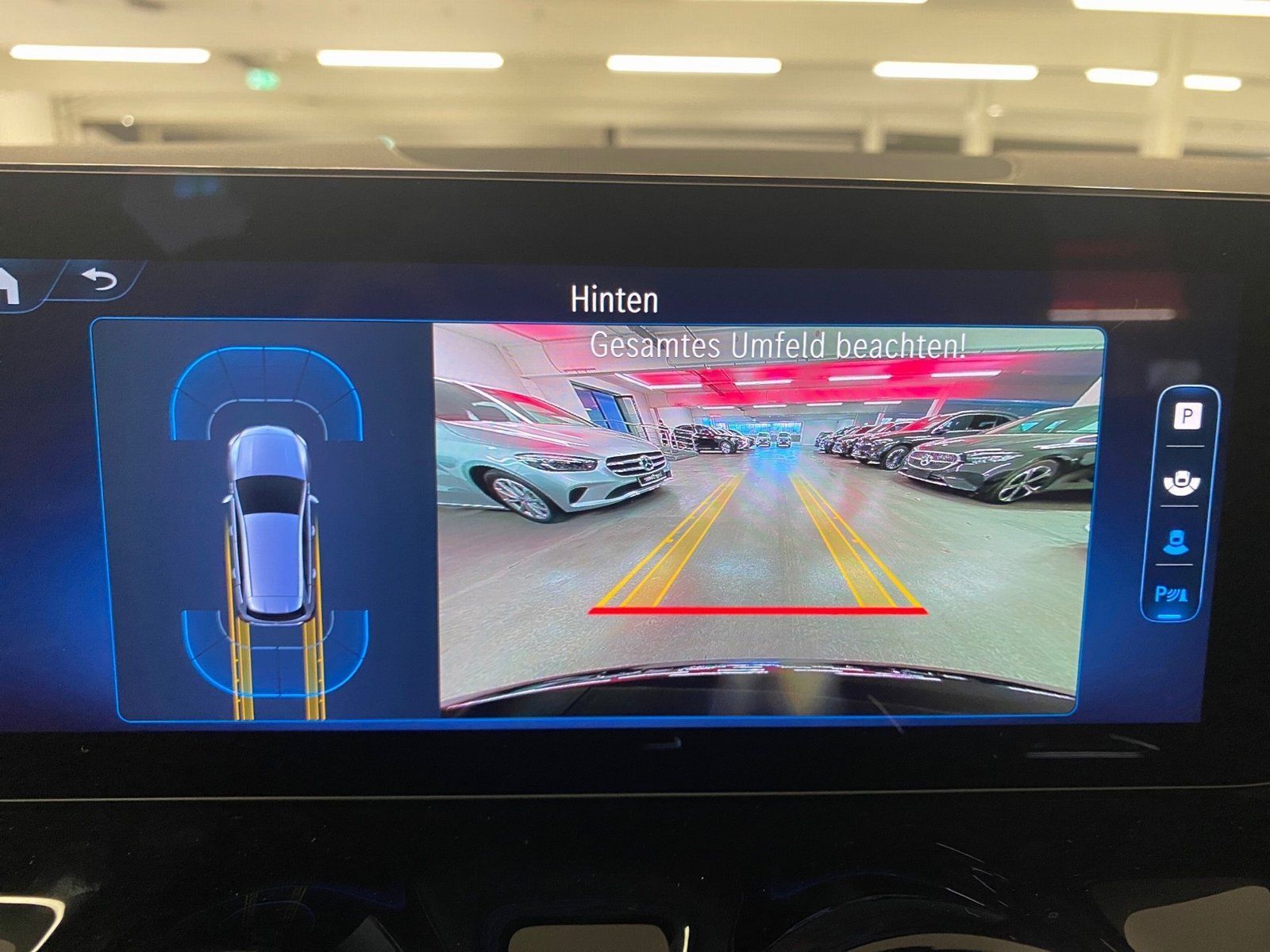 Fahrzeugabbildung Mercedes-Benz B 200 AMG*Totwinkel*LED*Kamera*CarPlay*EasyPack*