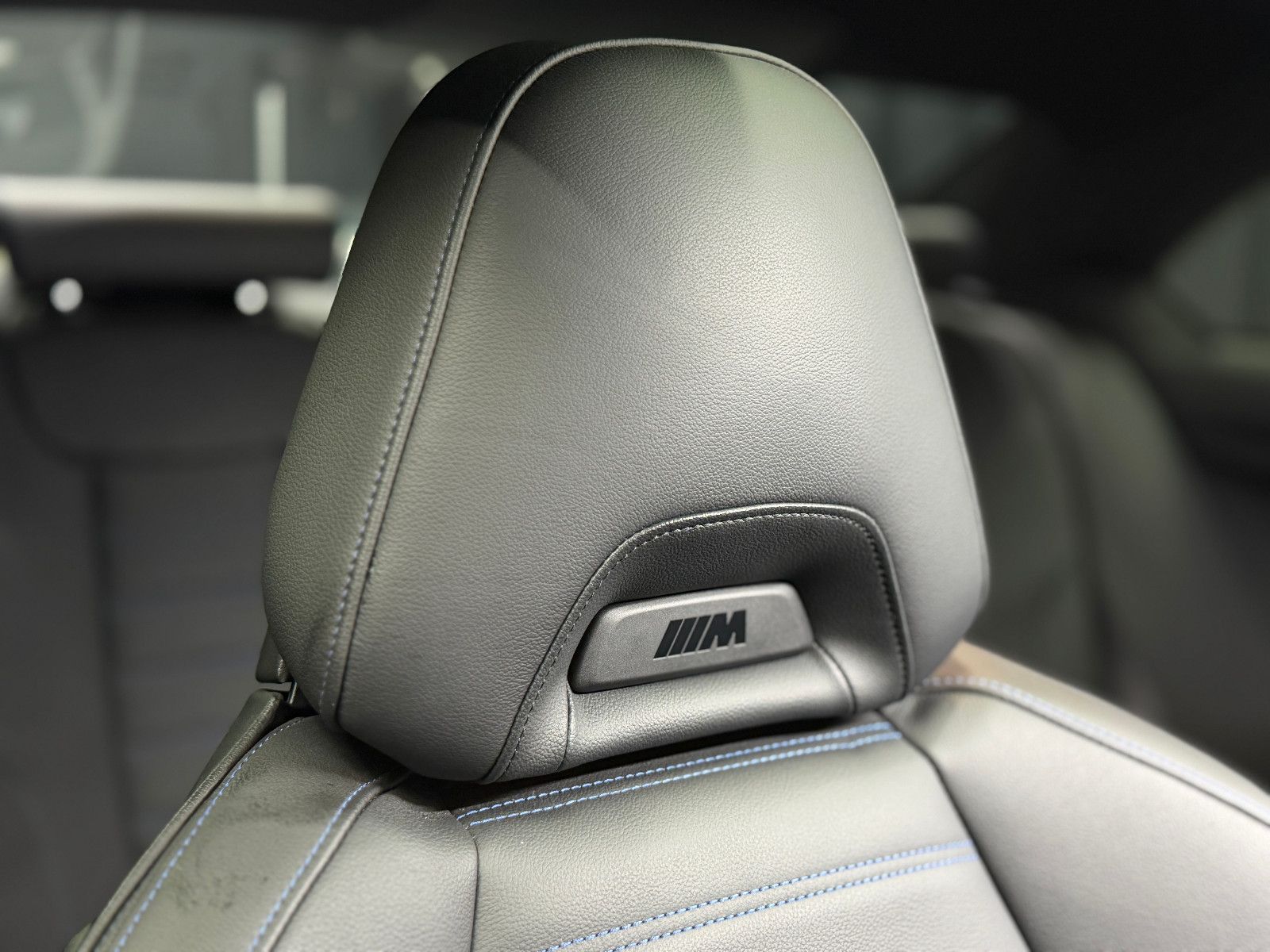 Fahrzeugabbildung BMW BMW M240i xDrive|GRAIL|EVENTURI|M-SItz|LASER|H&K