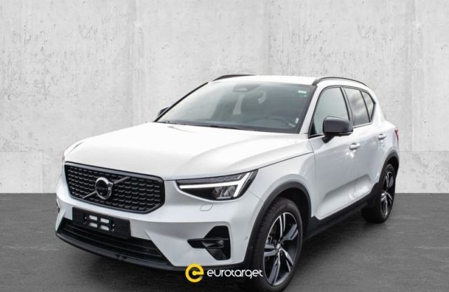 Другие VOLVO XC40 B4 automatico Plus Dark