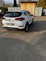 Hyundai TUCSON 1.6l 2WD 6MT Advantage Advantage - Hyundai TUCSON von privat