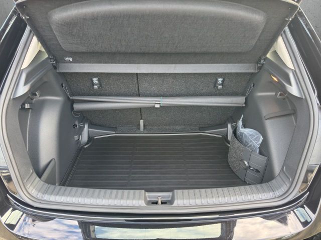 Fabia Selection 1.0 MPI LED+PDC+Sitzh.
