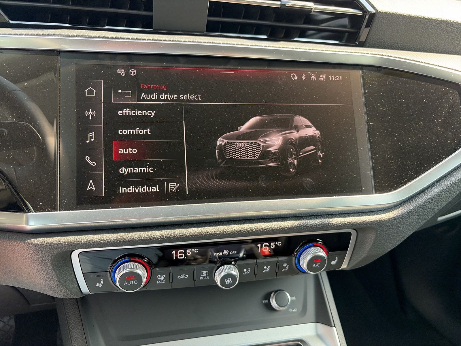 Audi Q3 Sportback 35TFSI S line Black ACC AHK Navi foto 24