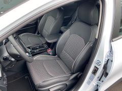 KIA XCeed 1.0T 100 VISION NAVI STD KIA XCeed 1.0T 100 VISION NAVI STD