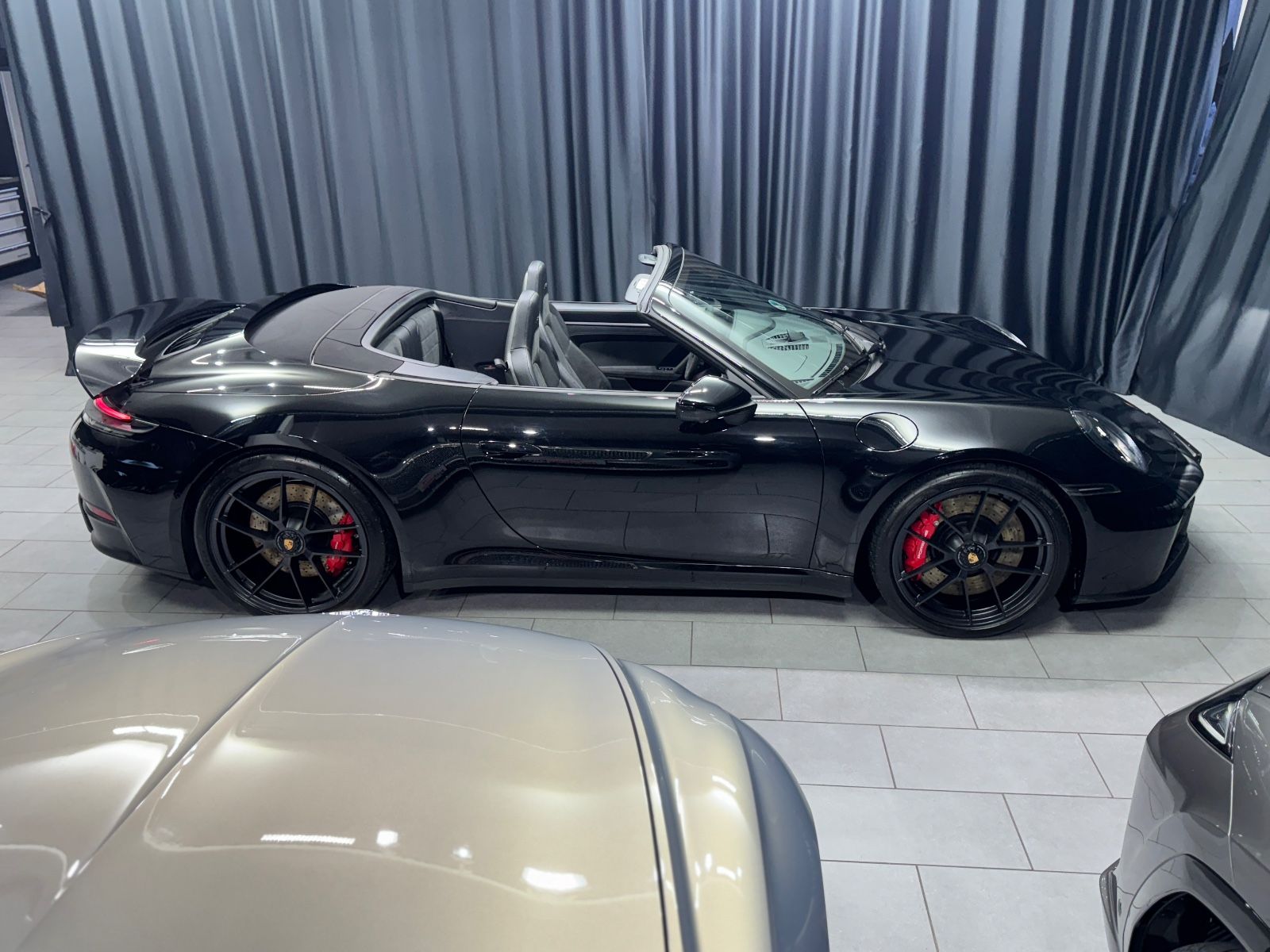 Fahrzeugabbildung Porsche 992.2 911 Carrera GTS T-Hybrid Cabriolet|BOSE|