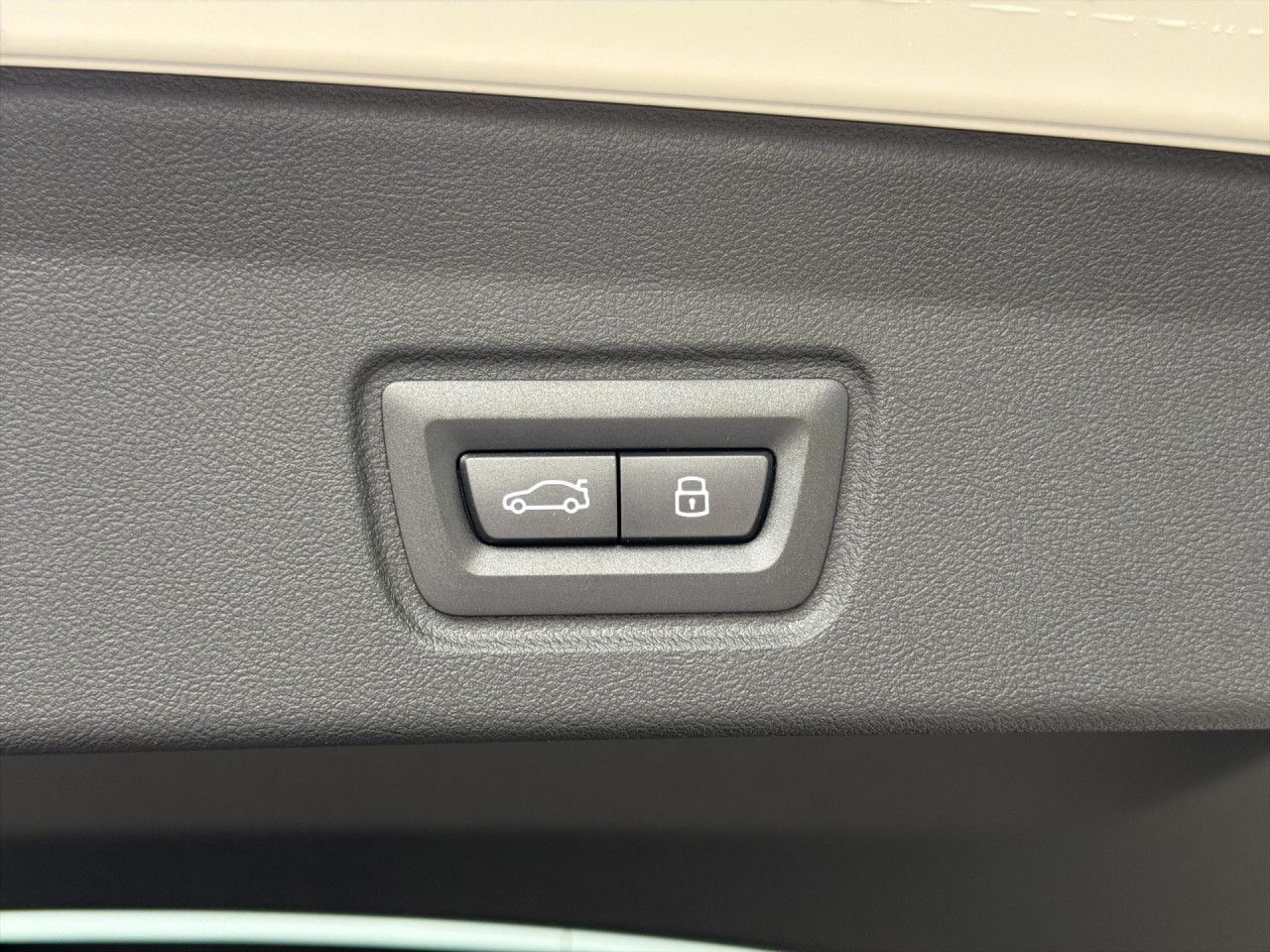 BMW i4 - Bild 23