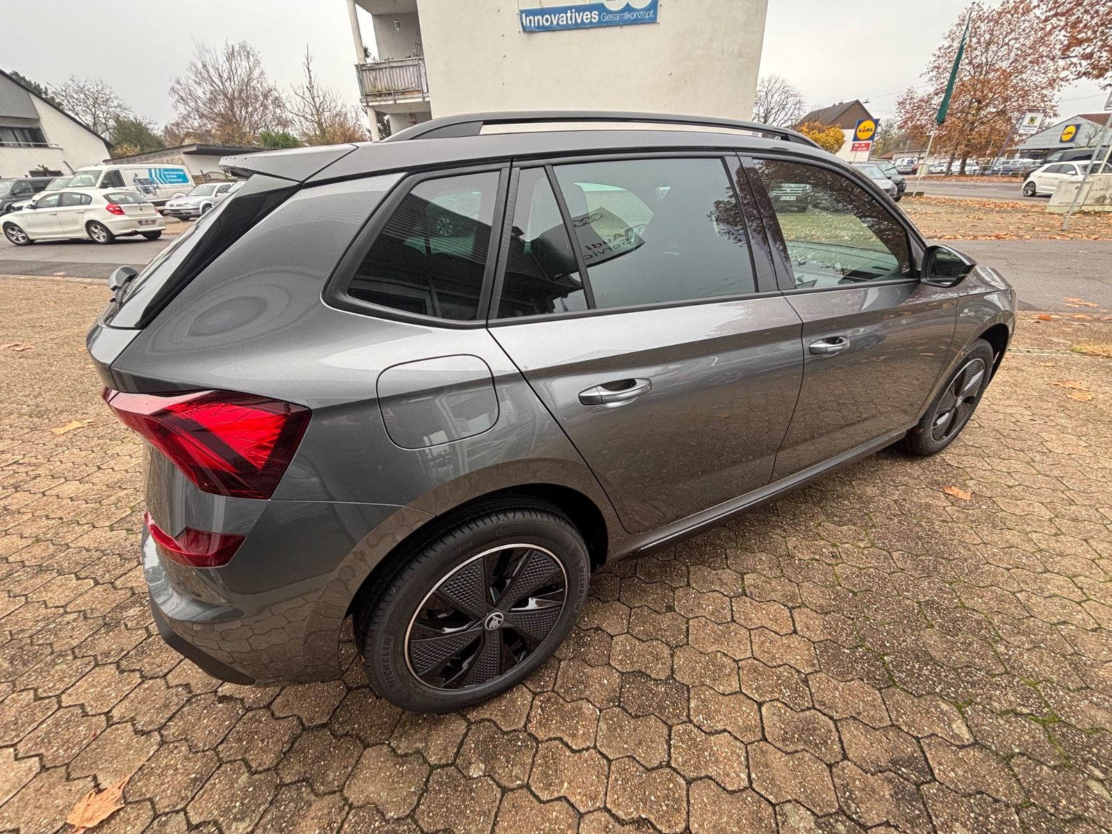 Fahrzeugabbildung SKODA Kamiq Monte Carlo 1.5 DSG KAM SHZ